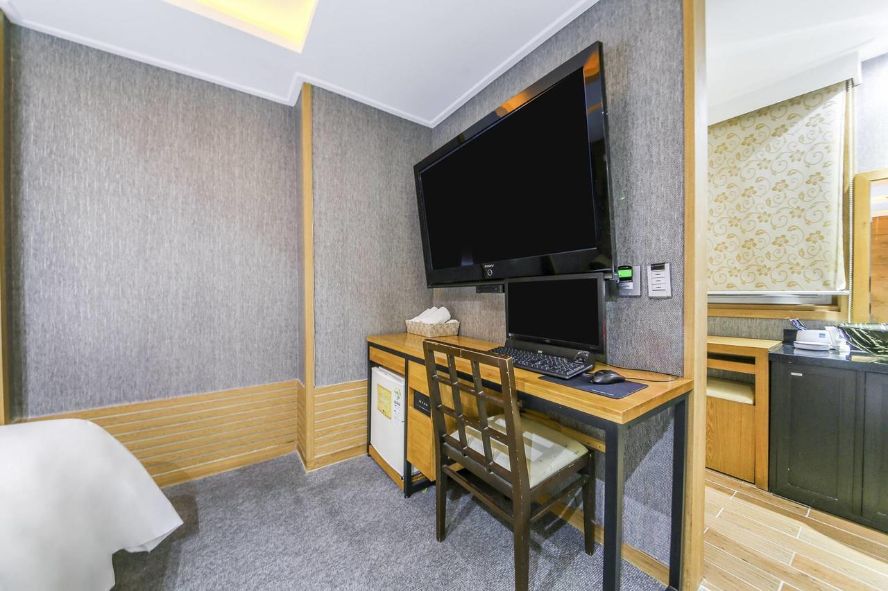 Argo Hotel Seoul Bagian luar foto